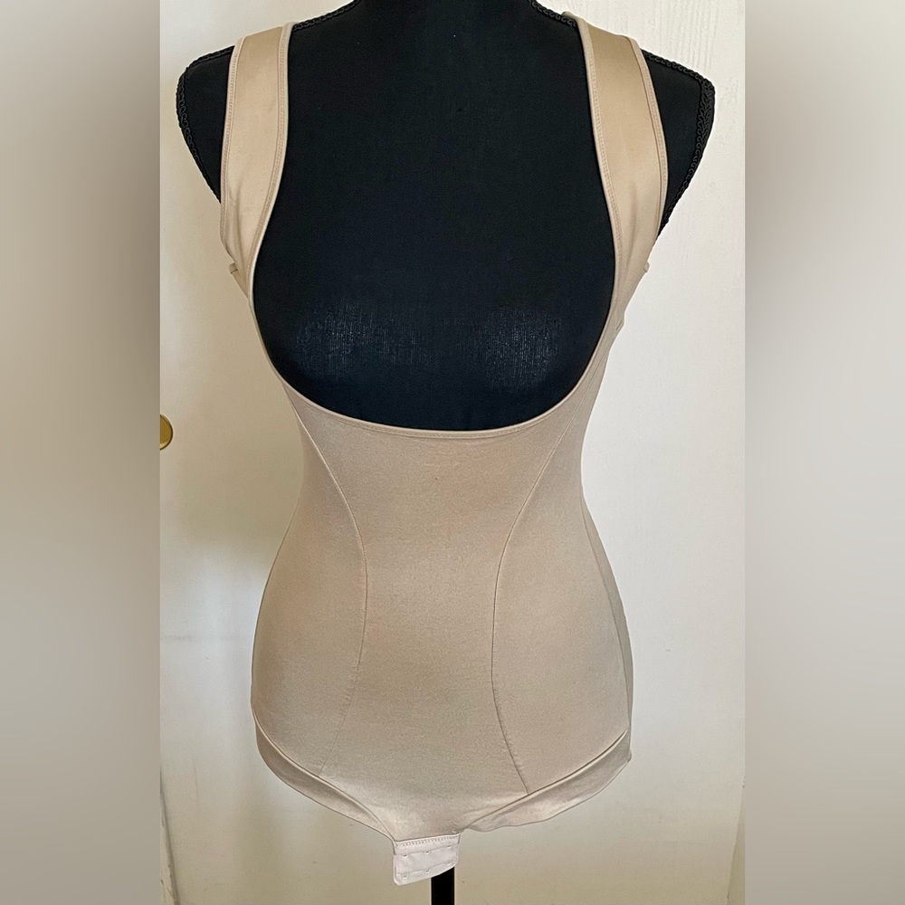 Maidenform Open Bust Body Shaper
